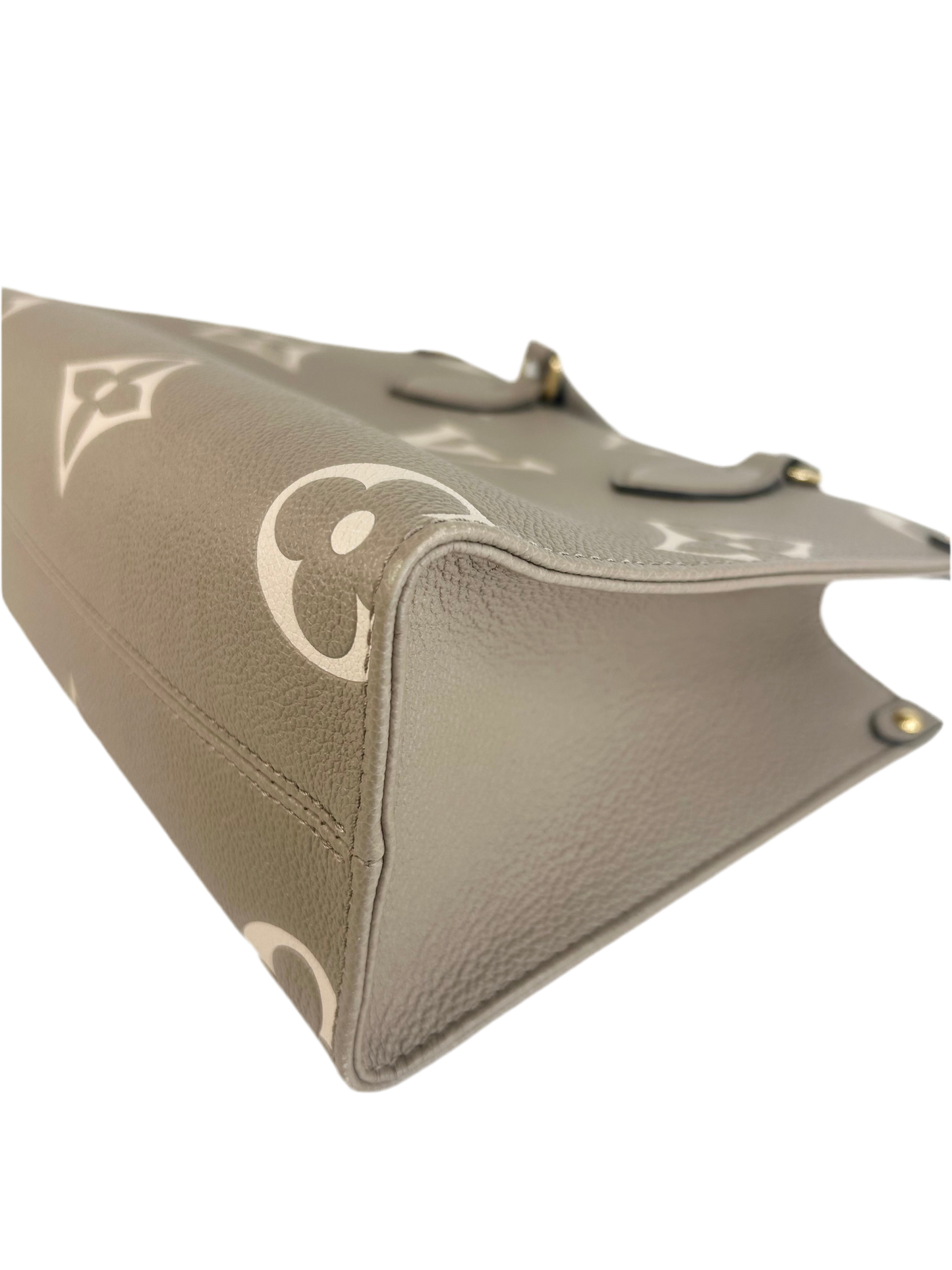 Louis Vuitton OnTheGo PM