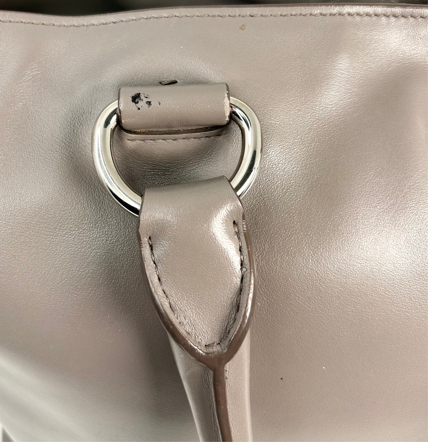 Prada Ledershopper