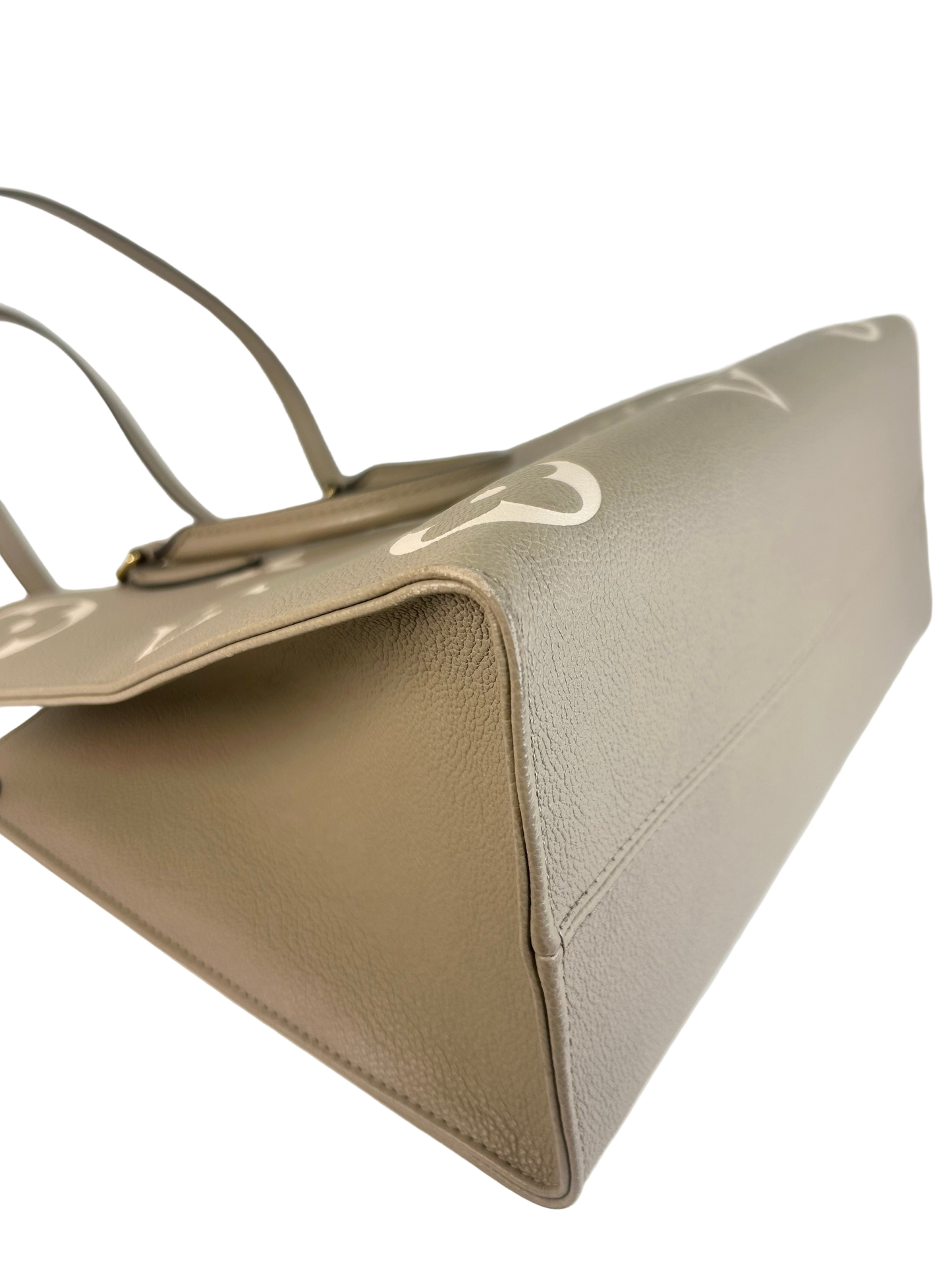 Louis Vuitton OnTheGo MM