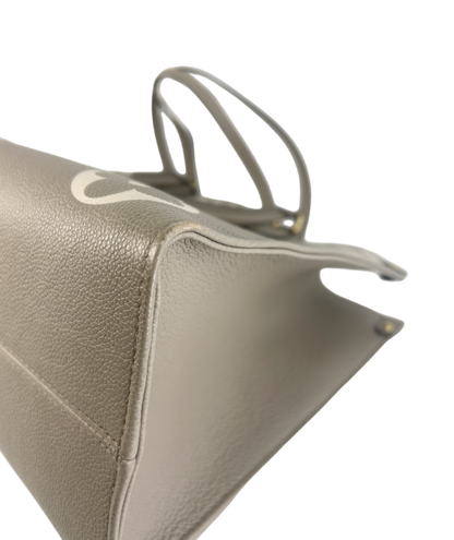 Louis Vuitton OnTheGo MM