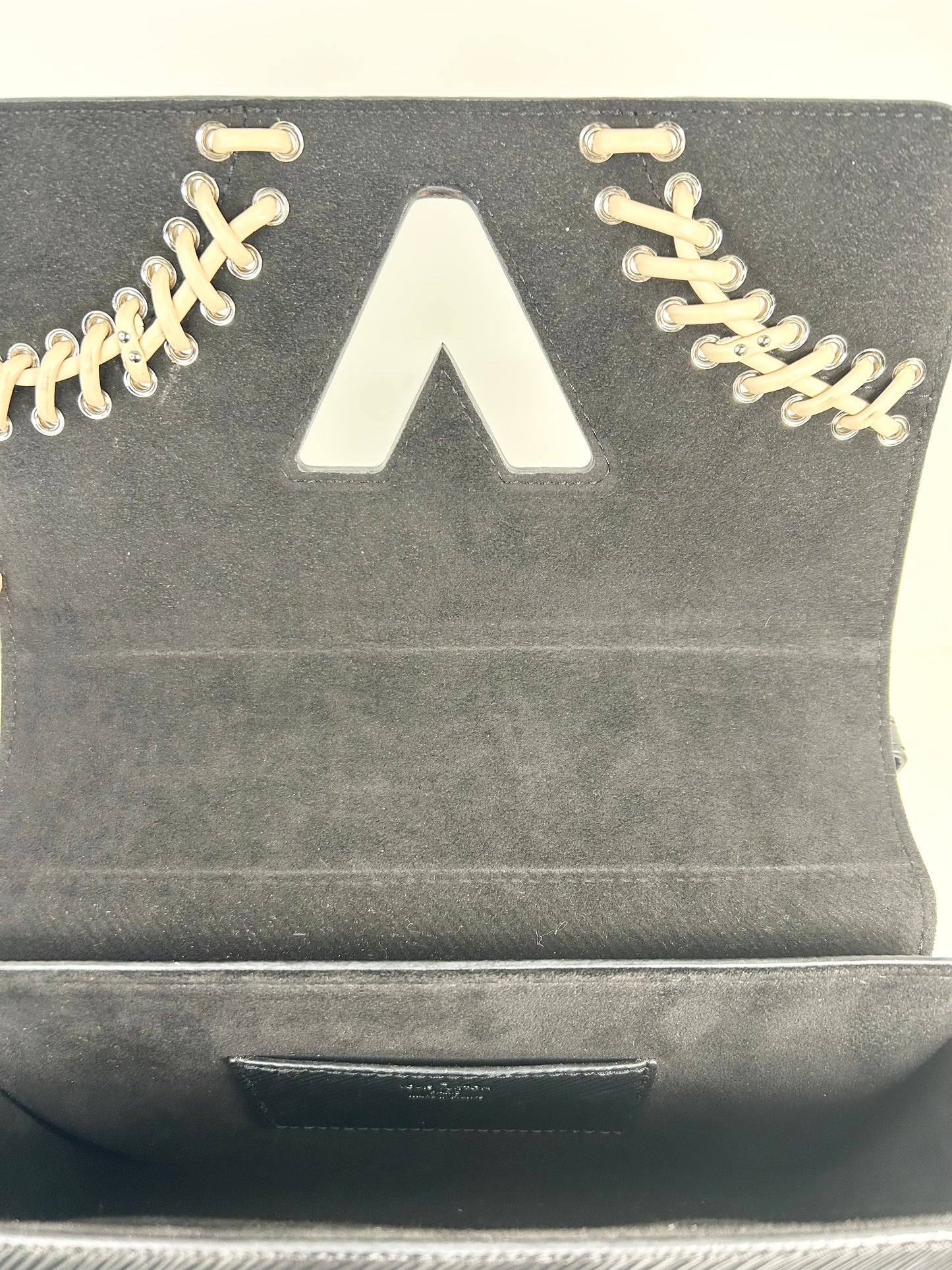 Louis Vuitton Twist Limited Edition